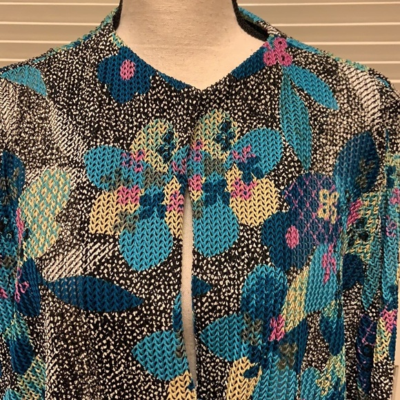 16. IC By Connie K Asymmetrical Jacket in Teal - Picture 3 of 16